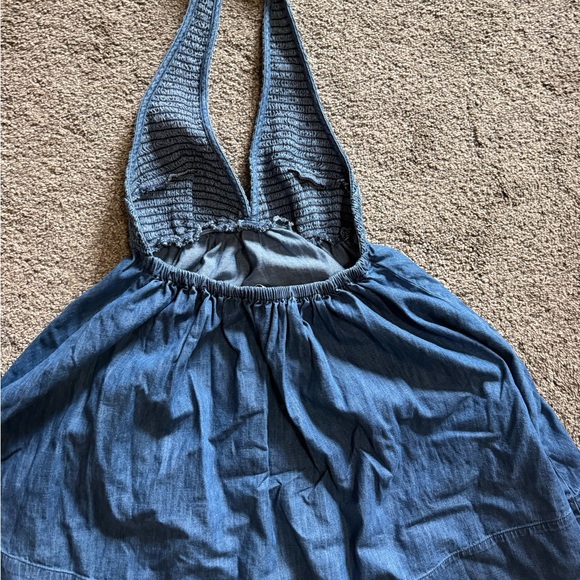 BDG Iris Smocked Plunging V-Neckline Halter Mini Dress - Picture 4 of 6